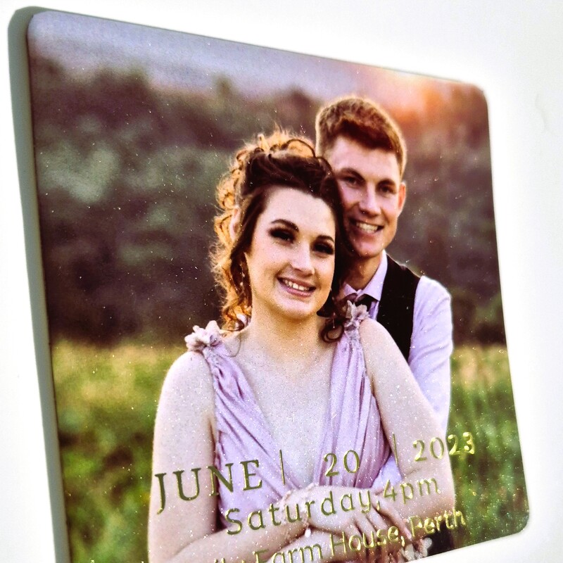 Your photo, the pearly gloss of the magnet and the elegant gold printing